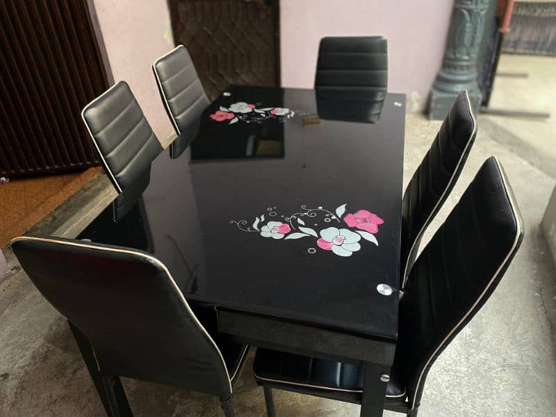 table/chairs 2