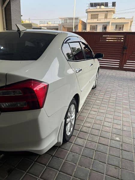 Honda City Aspire 2018 14