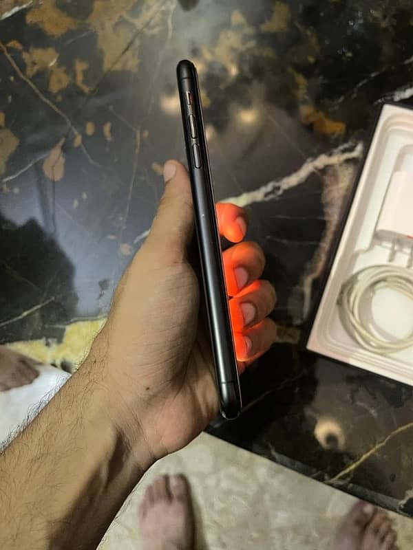 iphone 11 pro max 256gb pta approved 2