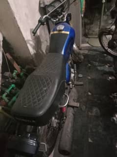 I am selling Honda 125 Engine good condition