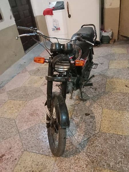 bike unique  jisne leni ho vah is number per raabta kar le 03192557839 3