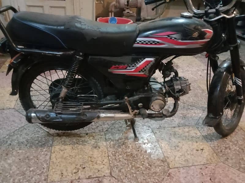 bike unique  jisne leni ho vah is number per raabta kar le 03192557839 4