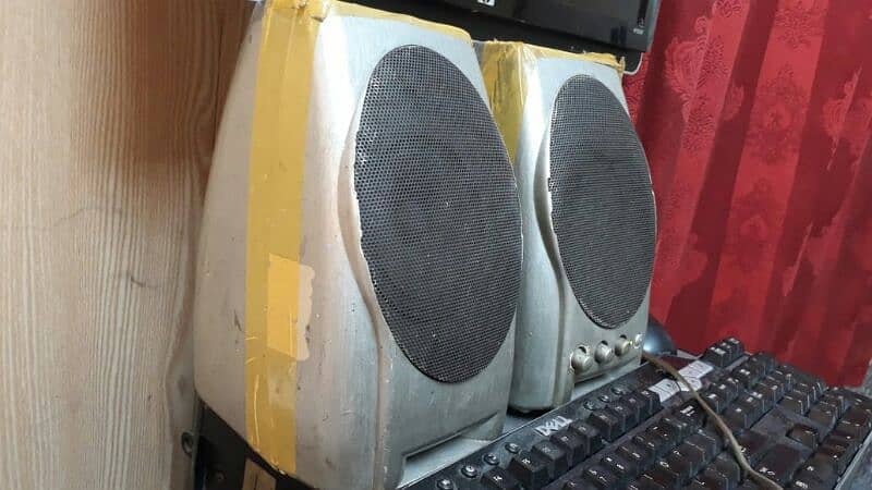 Computer TV Speakers 3