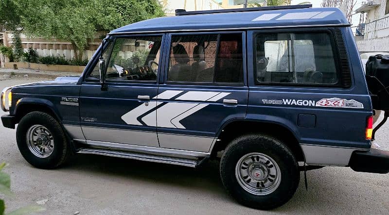 Mitsubishi Pajero 1990 excellent condition 1