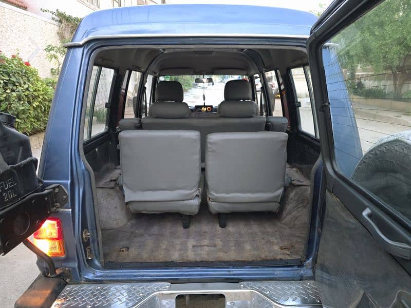 Mitsubishi Pajero 1990 excellent condition 4