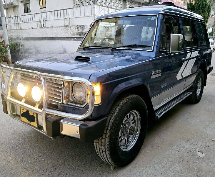 Mitsubishi Pajero 1990 excellent condition 9