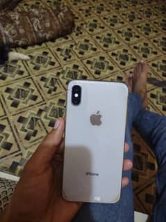 I phone X 64 GB Pta approved description padhlein