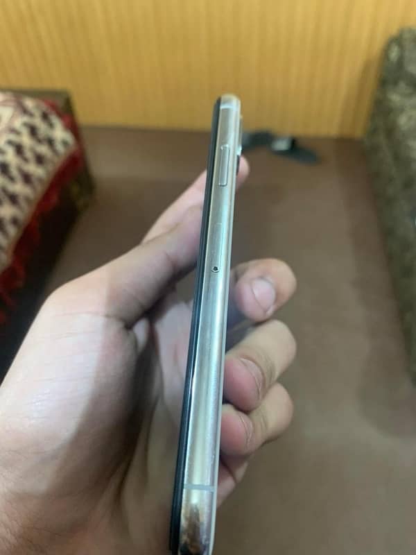 iPhone Xs Non Pta 1