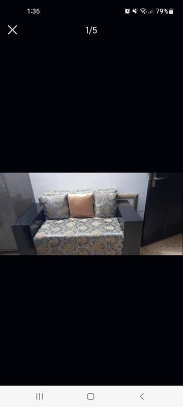 sofa set new condition for urgent sale. 3