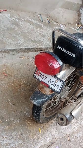 Honda 125 2021 9 month ki hi 3