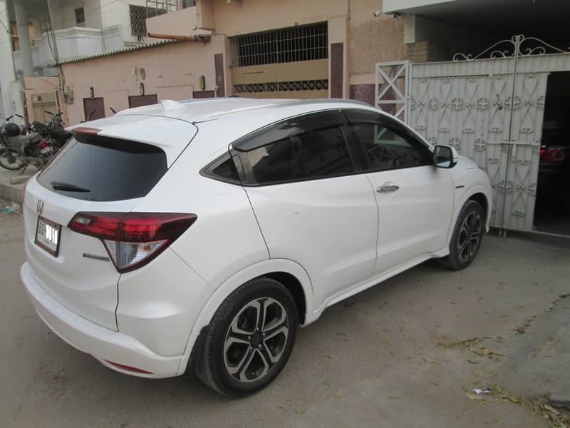 Honda Vezel 2015 Import 2017, Z Package Full Option,. O3OO, 2357, 826 3