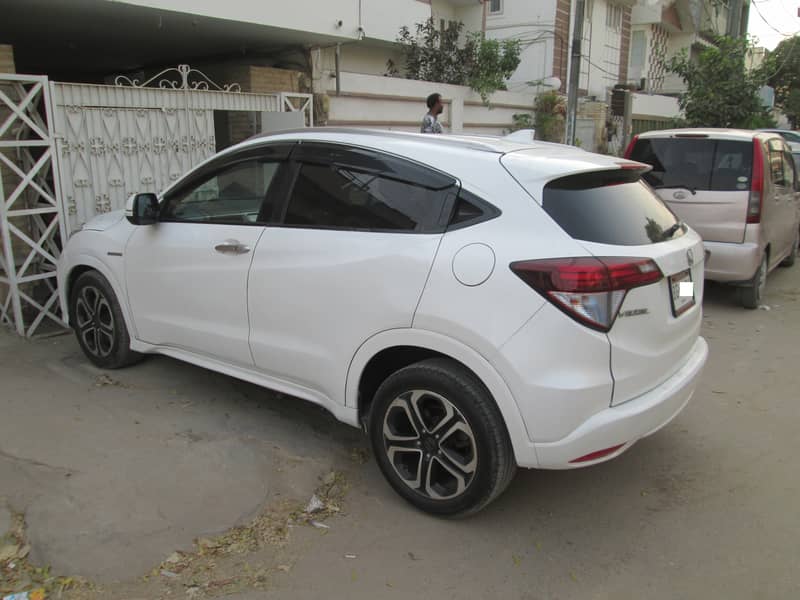 Honda Vezel 2015 Import 2017, Z Package Full Option,. O3OO, 2357, 826 6