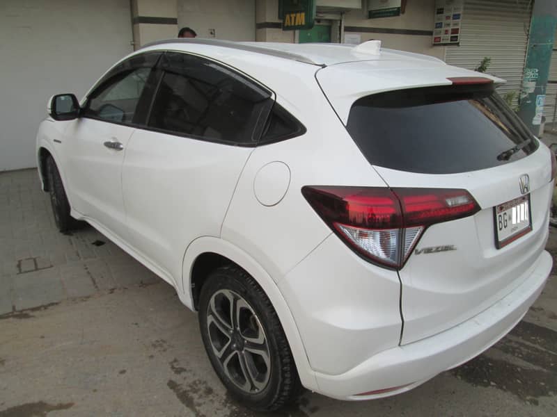 Honda Vezel 2015 Import 2017, Z Package Full Option,. O3OO, 2357, 826 9