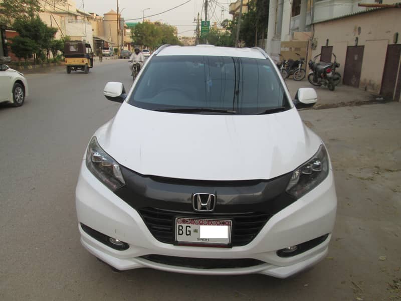 Honda Vezel 2015 Import 2017, Z Package Full Option,. O3OO, 2357, 826 12