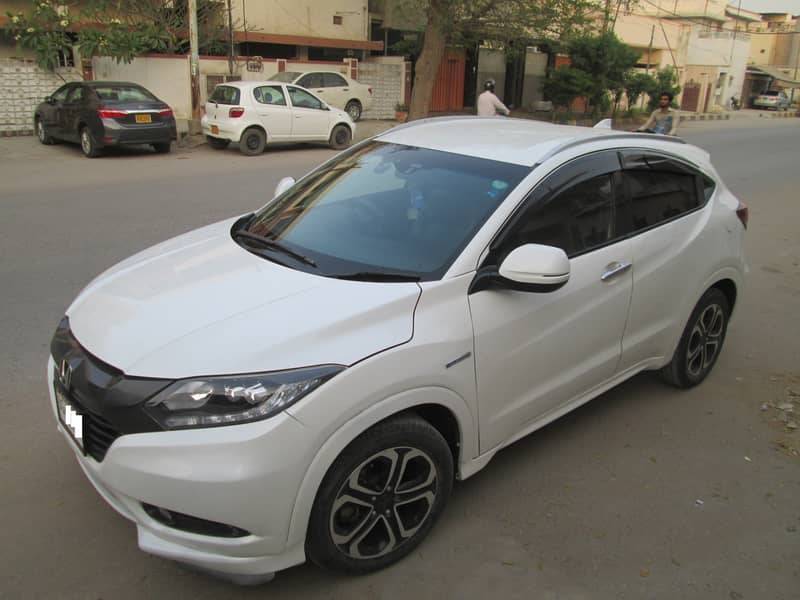 Honda Vezel 2015 Import 2017, Z Package Full Option,. O3OO, 2357, 826 13