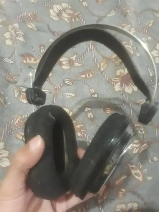 A4tech HS-200 Gaming Headset 0