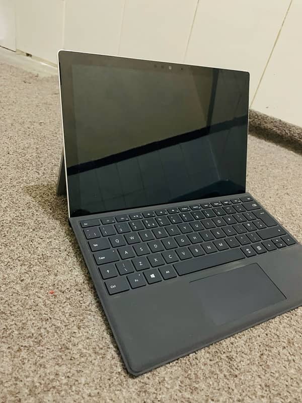 Microsoft Surface Pro 6 ~ Core i5 8th Generation - 8gb ram 256gb ssd 2