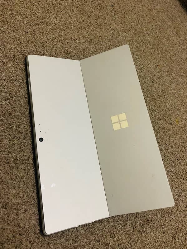 Microsoft Surface Pro 6 ~ Core i5 8th Generation - 8gb ram 256gb ssd 4