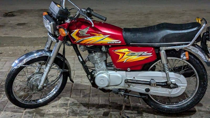 Honda 125  2021 modal hy lakin 2022 ma registration hy 6