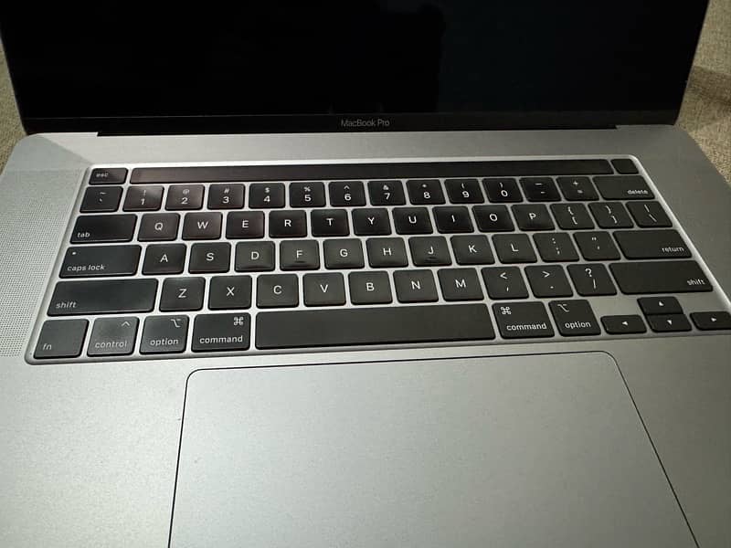 Macbook PRO 2019 16 Inch 16GB 512GB SSD 5