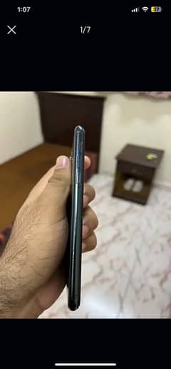 iphone 11  pro max  64Gb factory unlock