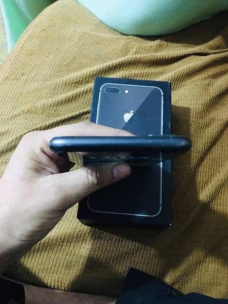 iphone 8 Plus with box charger exchange with iphone X only 5