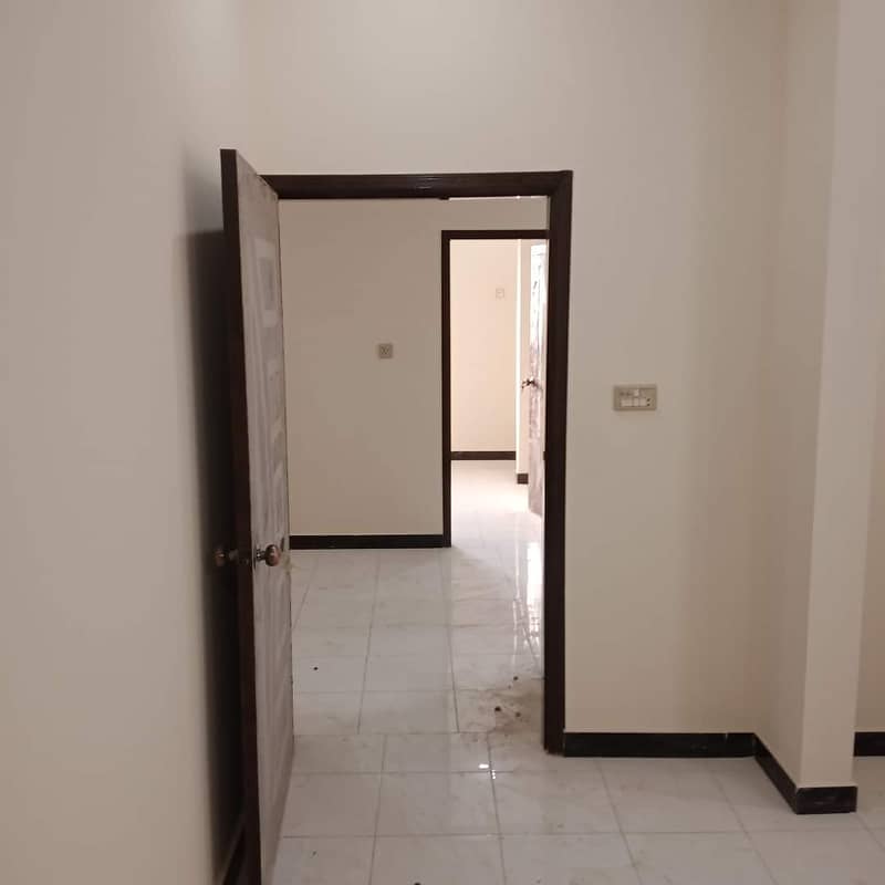 3 bed attached bath lounch 950 to 1050 square ft apartments 4