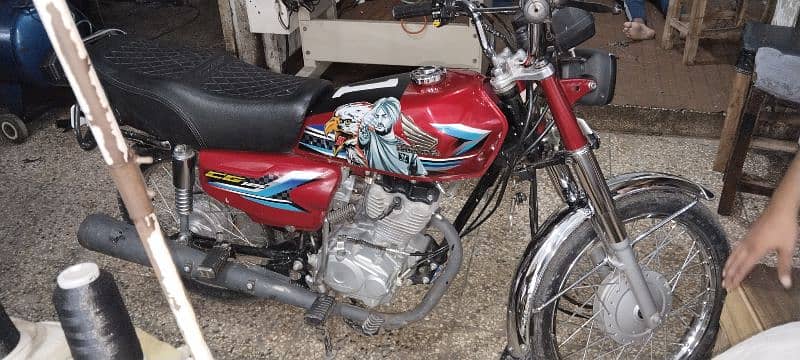 Honda CG 125 2024 3