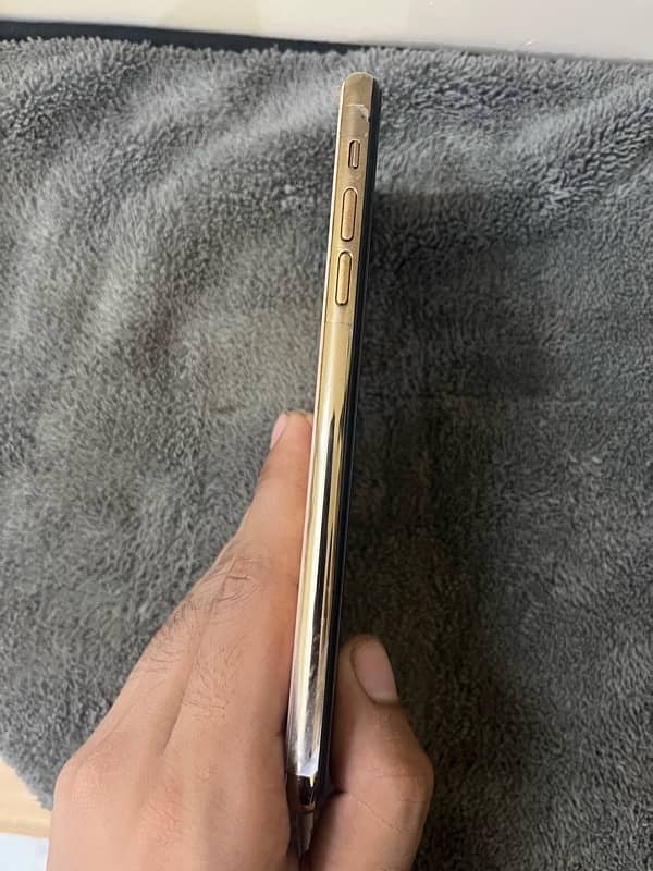 iPhone XS Max non pata  factory 7