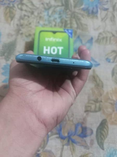 Infinix hoT 10 play 4GB Ram 64GB Rom Dual sim pTa official approved. 8