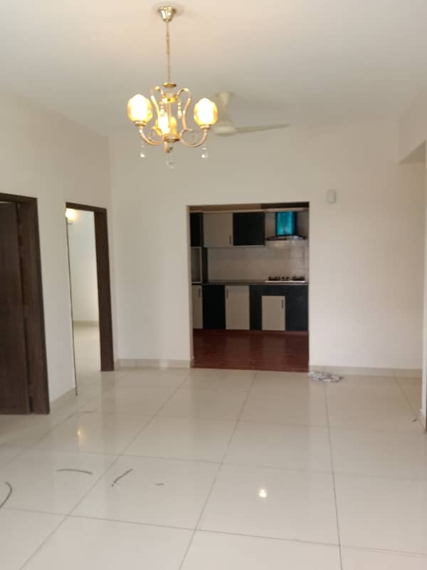 3 Bedrooms Drawing Lounge Flat Available For Rent At Prime Location Of Tariq Road With All Modern Facilities 25