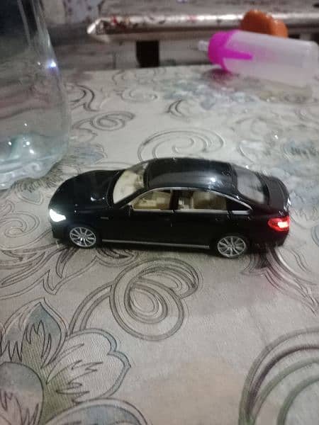 Toyota cronw toy cars 9