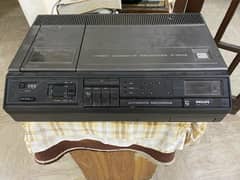 VIDEO CASSETTE RECORDER (VCR)