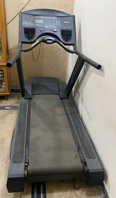 Life Fitness 9500HR Treadmill 0