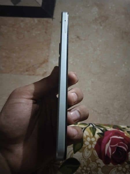 vivo y 18 ram 4.128 1 mont use My contact 03293081271 2