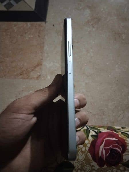 vivo y 18 ram 4.128 1 mont use My contact 03293081271 3