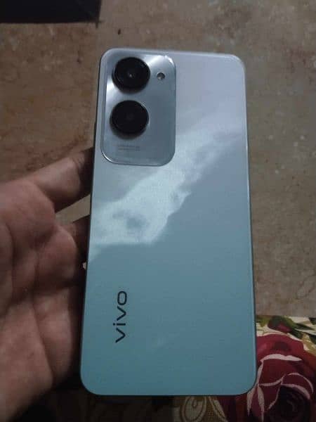 vivo y 18 ram 4.128 1 mont use My contact 03293081271 4