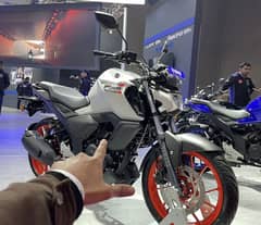 Yamaha FZS 2024