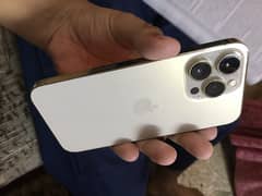 iPhone 13 pro factory unlocked 0