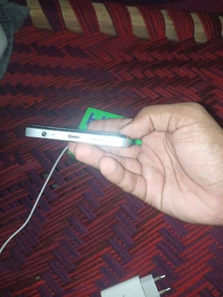 hot 30 mobile for sell panel change camera or wifi ni chalta 2