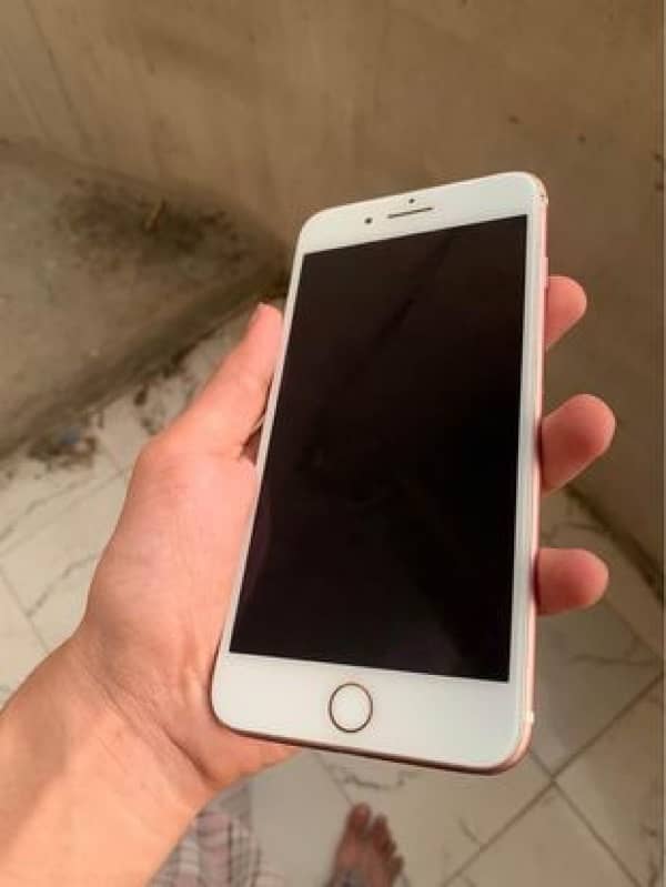 iPhone 7 plus 128gb pta approved 1