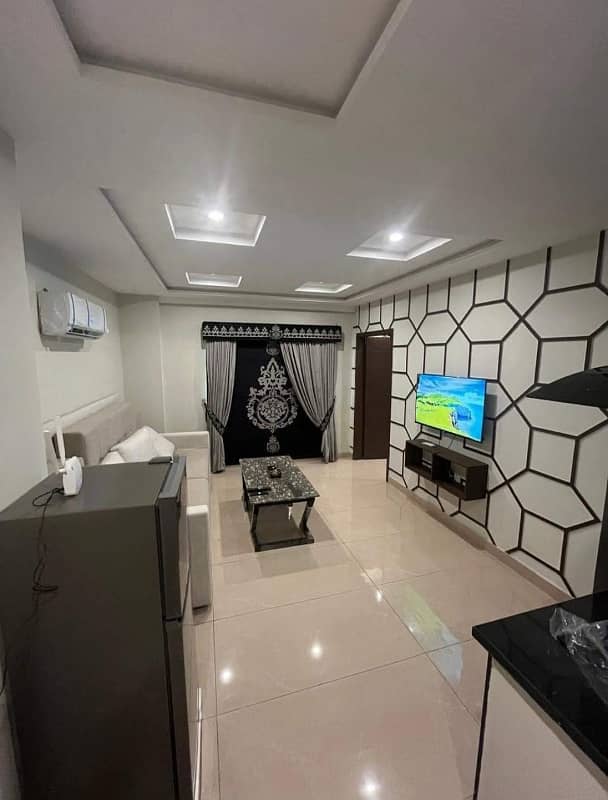 1 Bedroom VIP Full furnish flat per day available in Bahria town Lahore 5