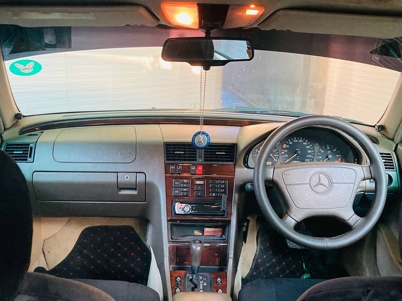 Mercedes C Class 1996 6