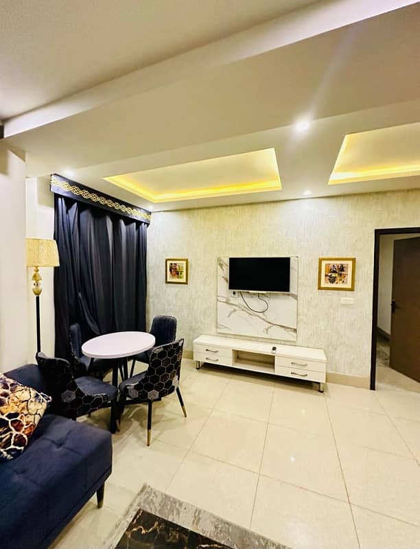 1 Bedroom VIP Full furnish flat per day available in Bahria town Lahore 6