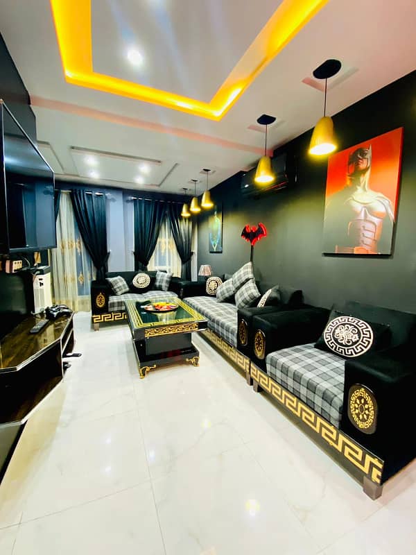 1 Bedroom VIP Full furnish flat per day available in Bahria town Lahore 1