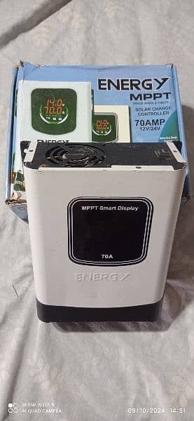 MPPT SOLAR CHARGE CONTROLLER 2