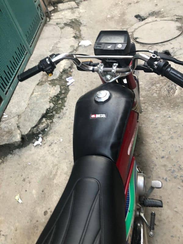 CD 70 bike urgent sale 4