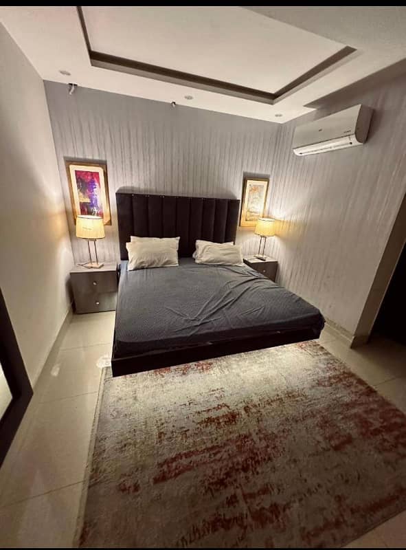 1 Bedroom VIP Full furnish flat per day available in Bahria town Lahore 1