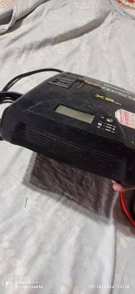 Inverex Inverter + UPS (720-watt) 2