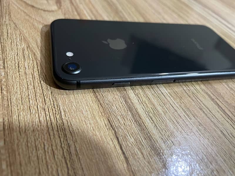 Iphone 8 64gb FU (xiaomi redmi note 12 poco x3) 3